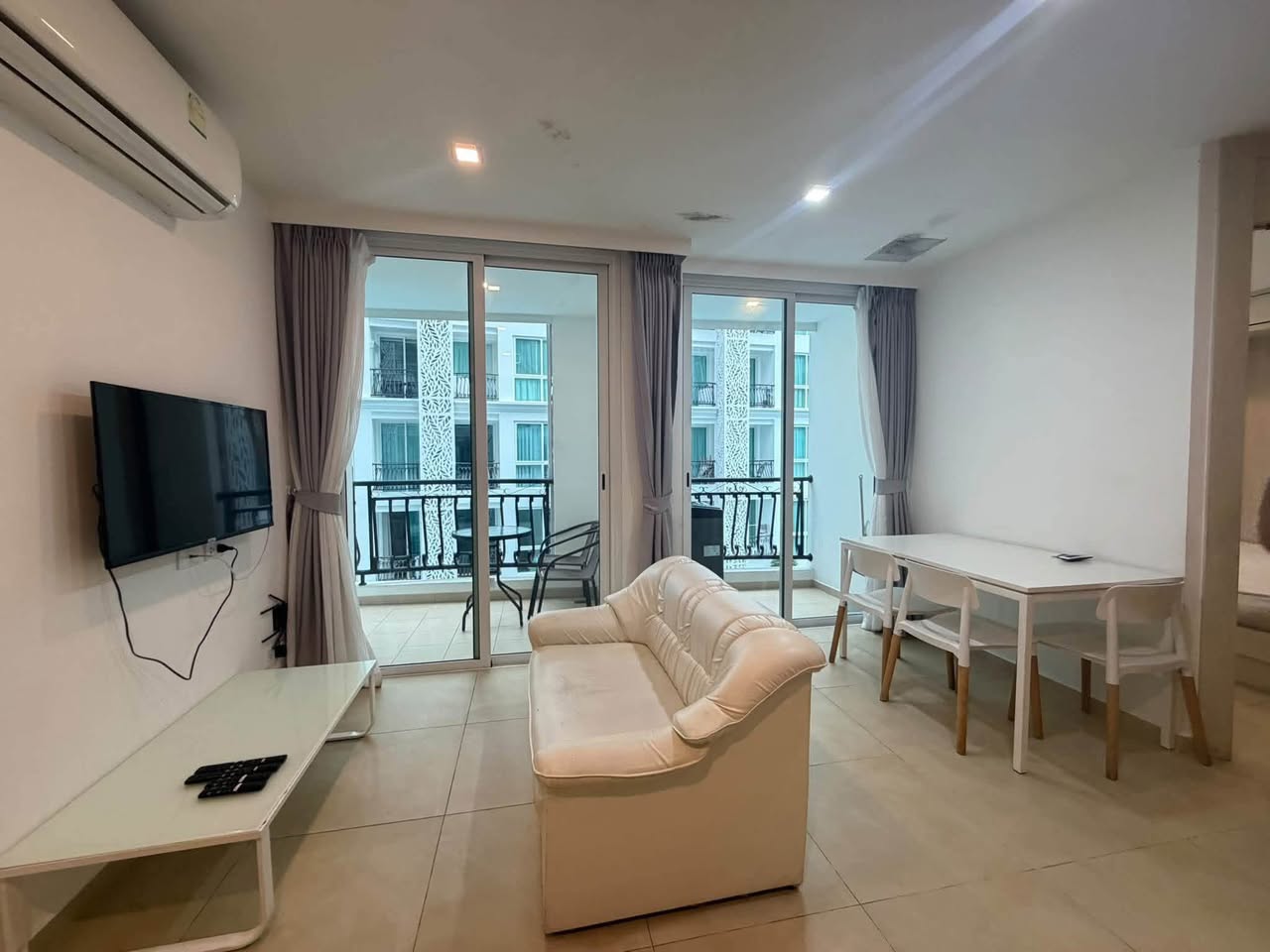 2BR condo in Central Pattaya — photo 2