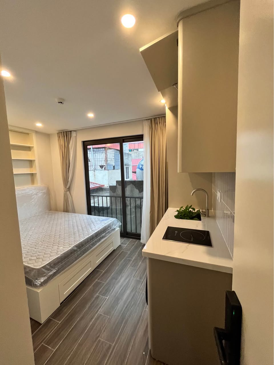 Studio apartment in Tay Ho — photo 4