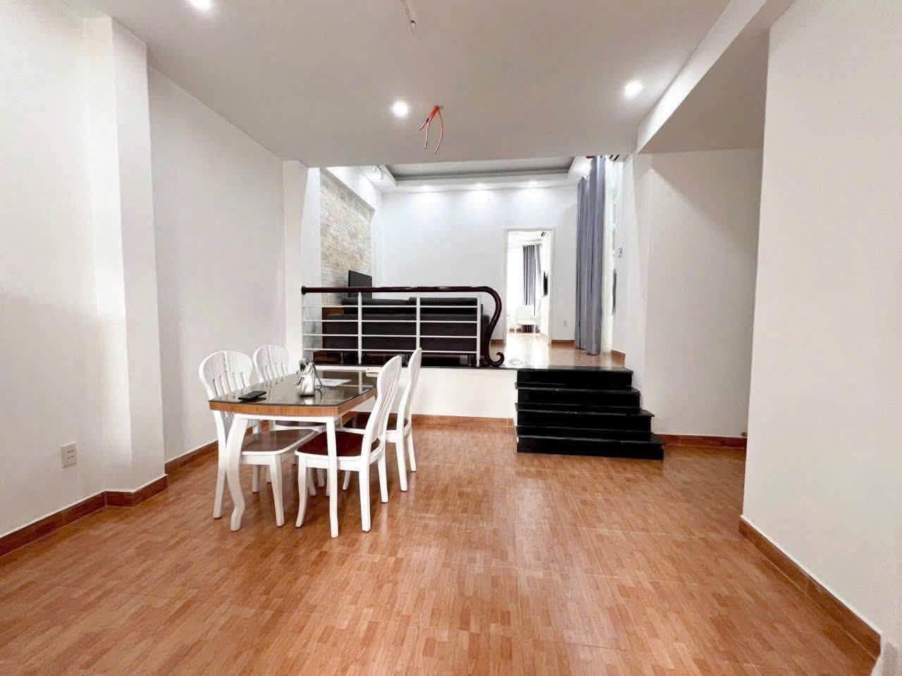 2BR apartment in Ngu Hanh Son — photo 3