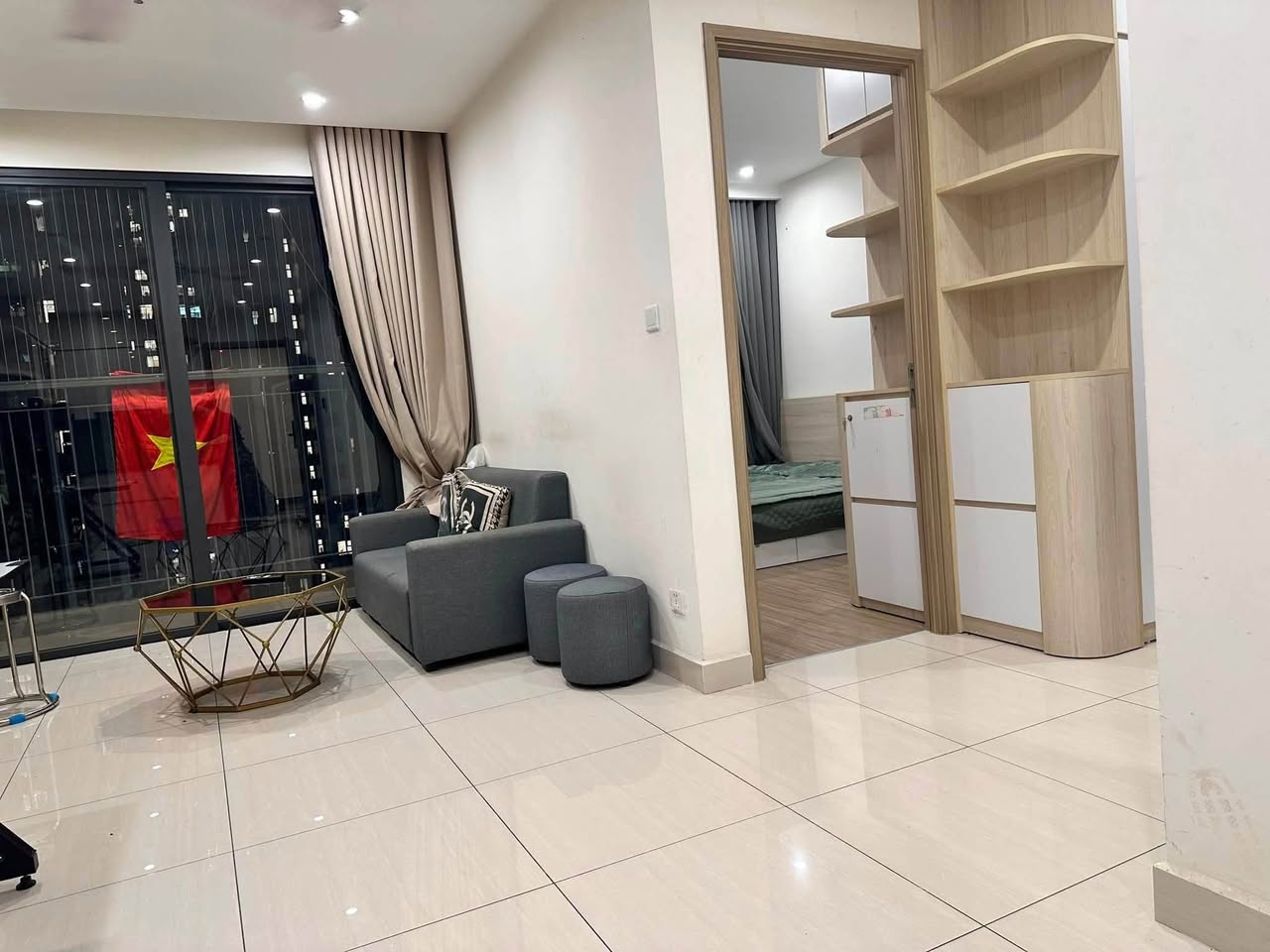 2BR apartment in Tay Ho — photo 2