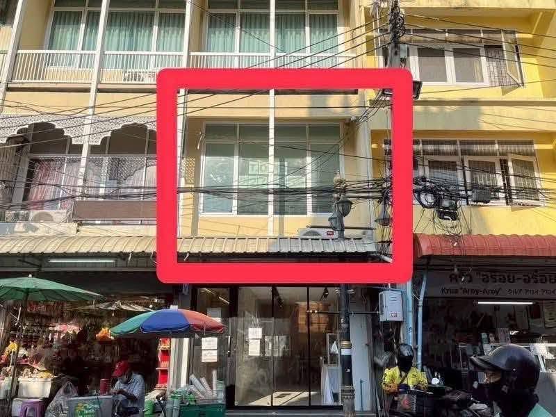 Studio studio in Silom — photo 5
