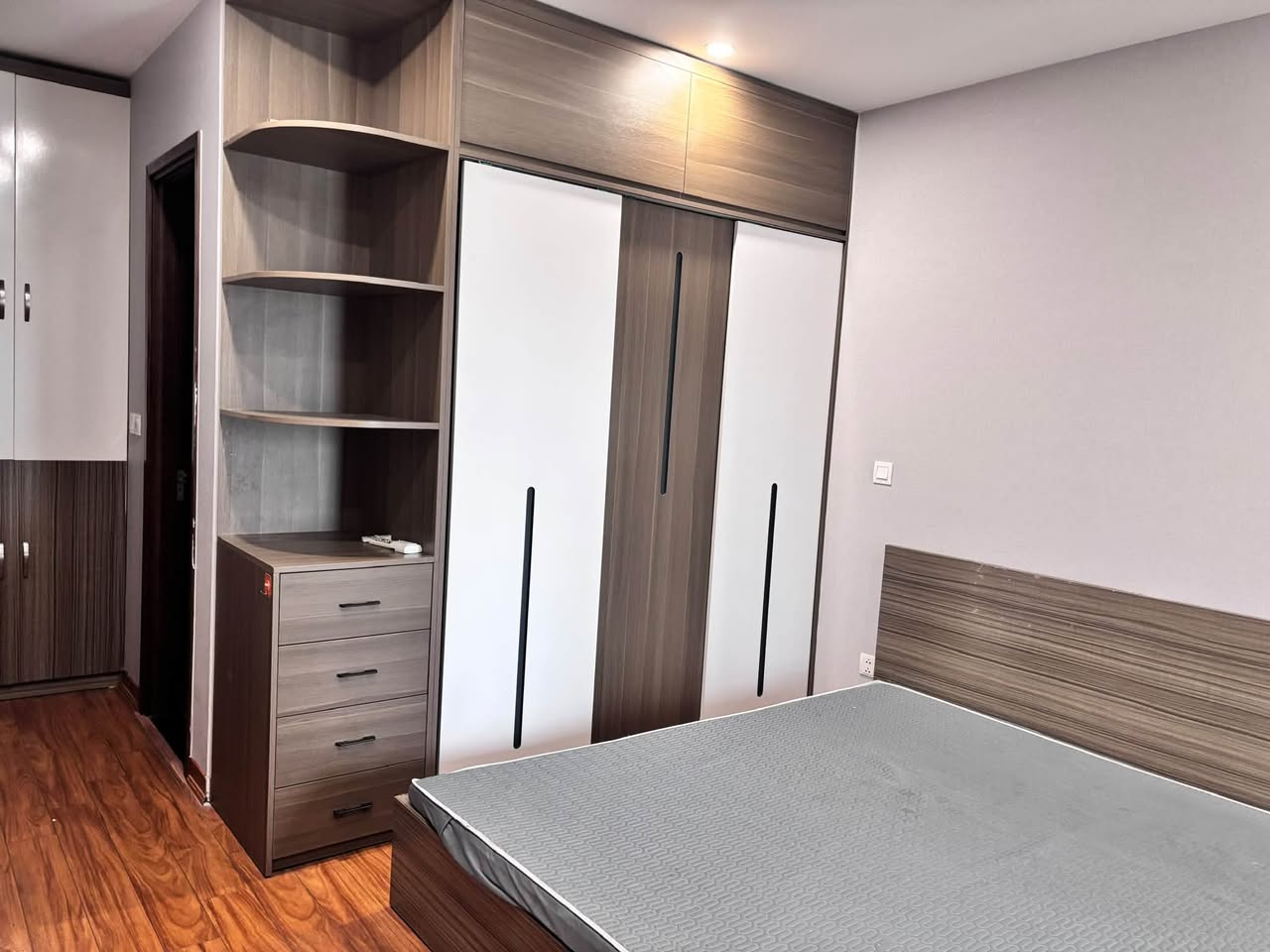 2BR apartment in Hanoi — photo 3