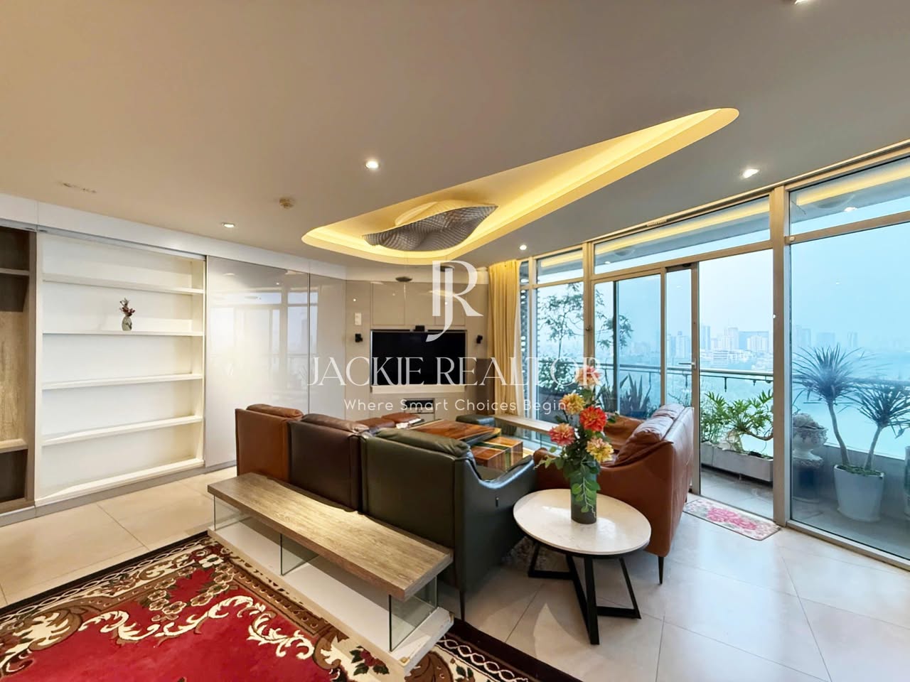 2BR apartment in Hoan Kiem — photo 2