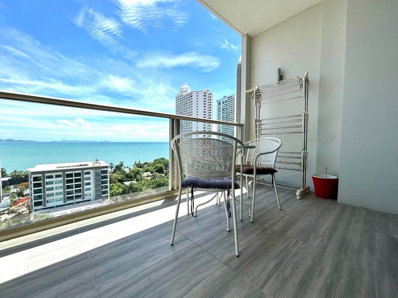 1BR condo in Wongamat — photo 2