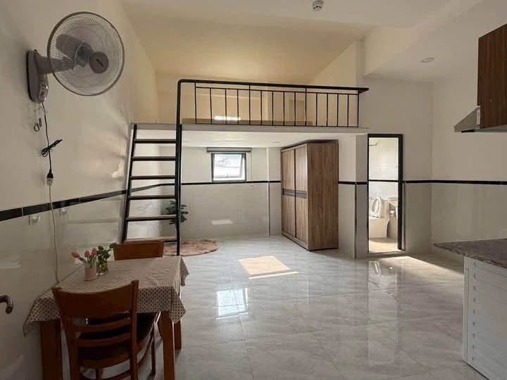 duplex in District 10 — photo 2