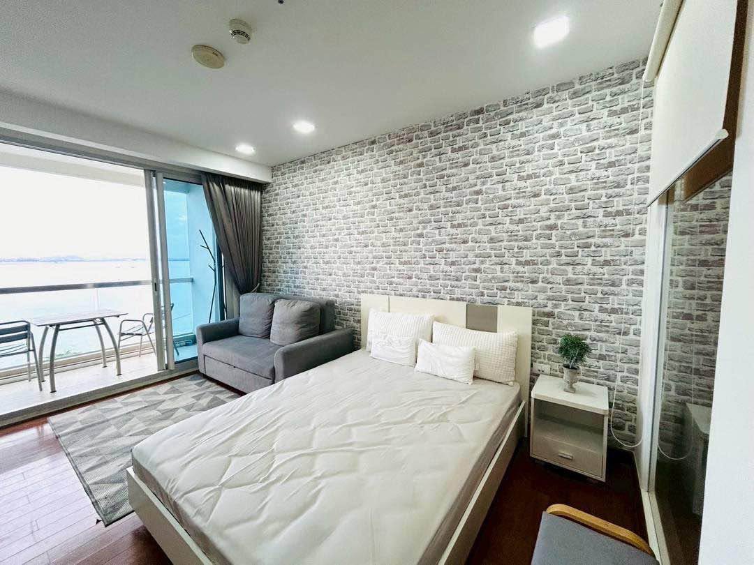 Studio condo in Wongamat — photo 3