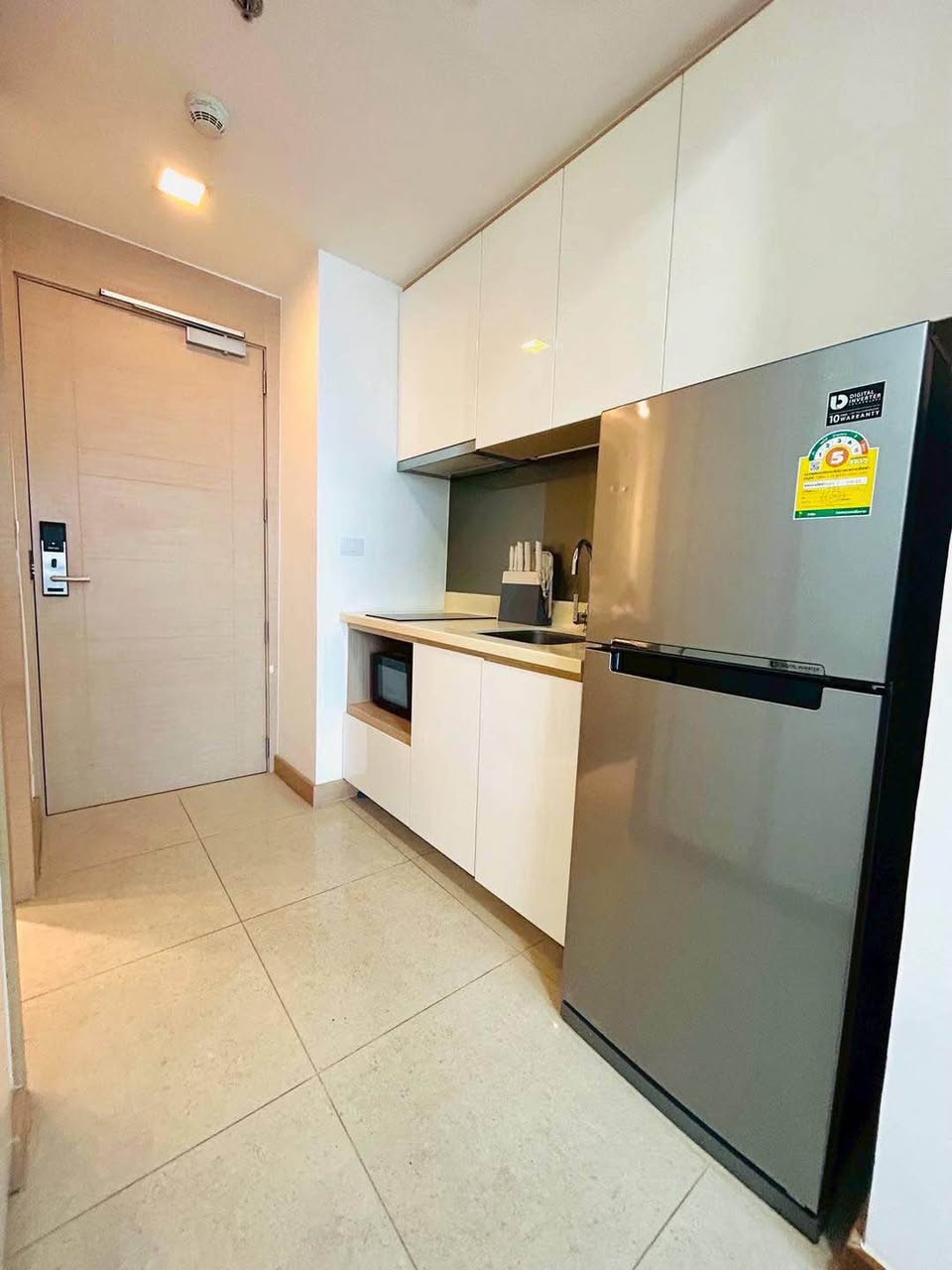 Studio condo in Wongamat — photo 4