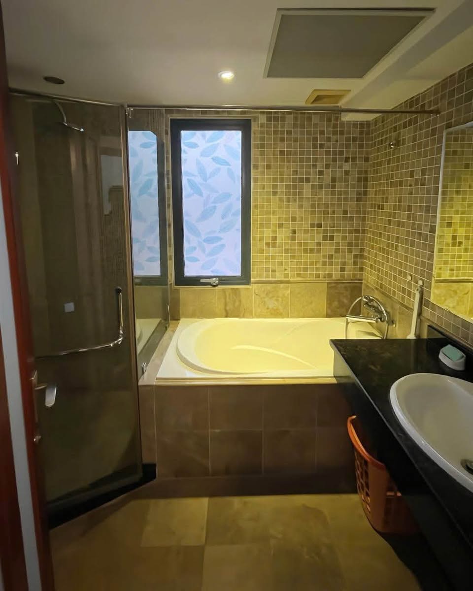 2BR apartment in Hoan Kiem — photo 5