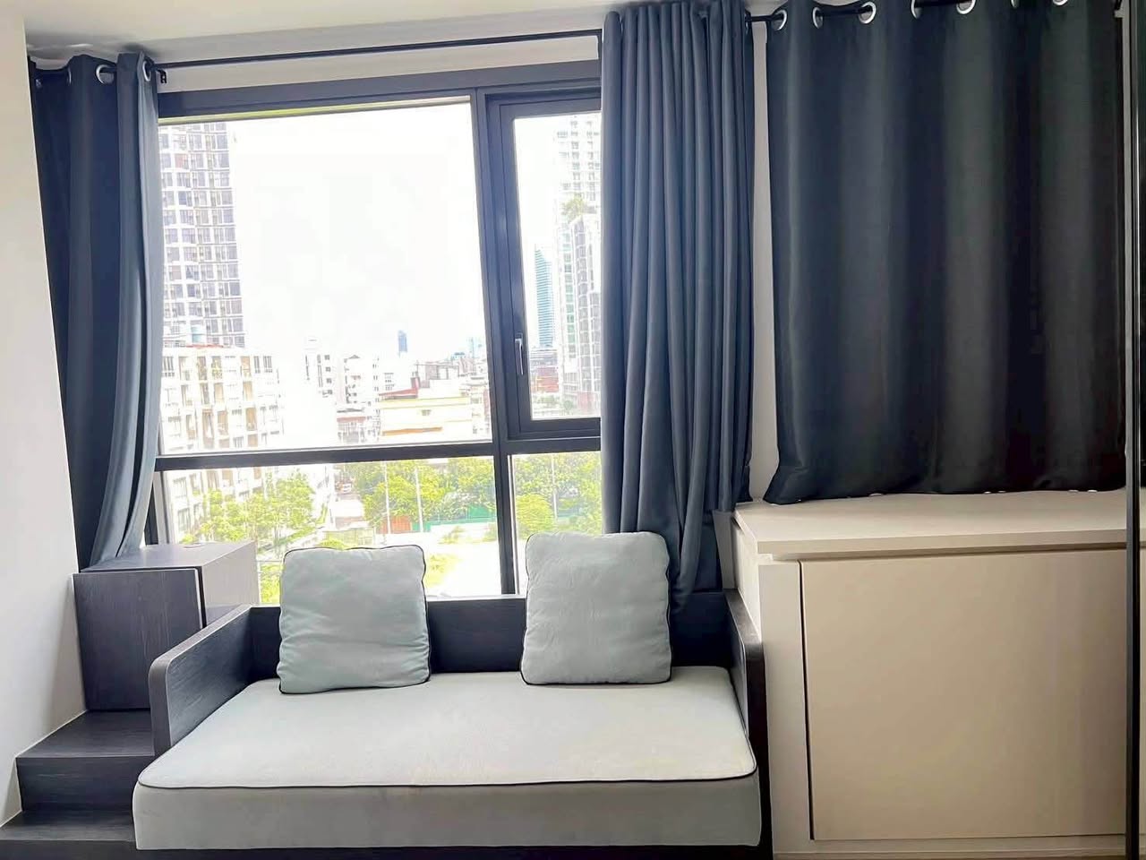 1BR condo in Huai Khwang — photo 3