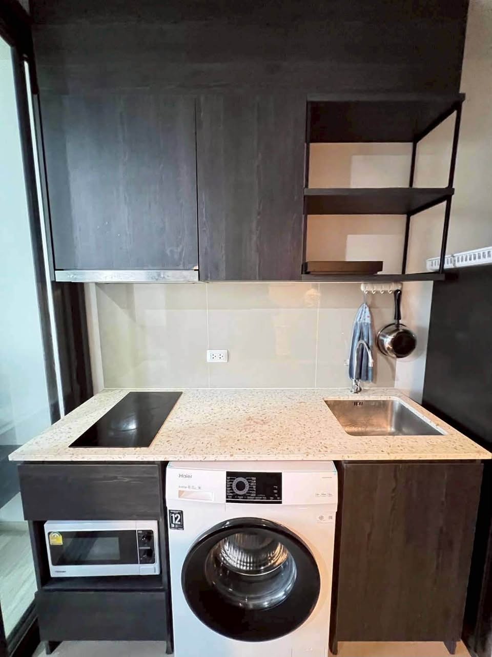 1BR condo in Huai Khwang — photo 5