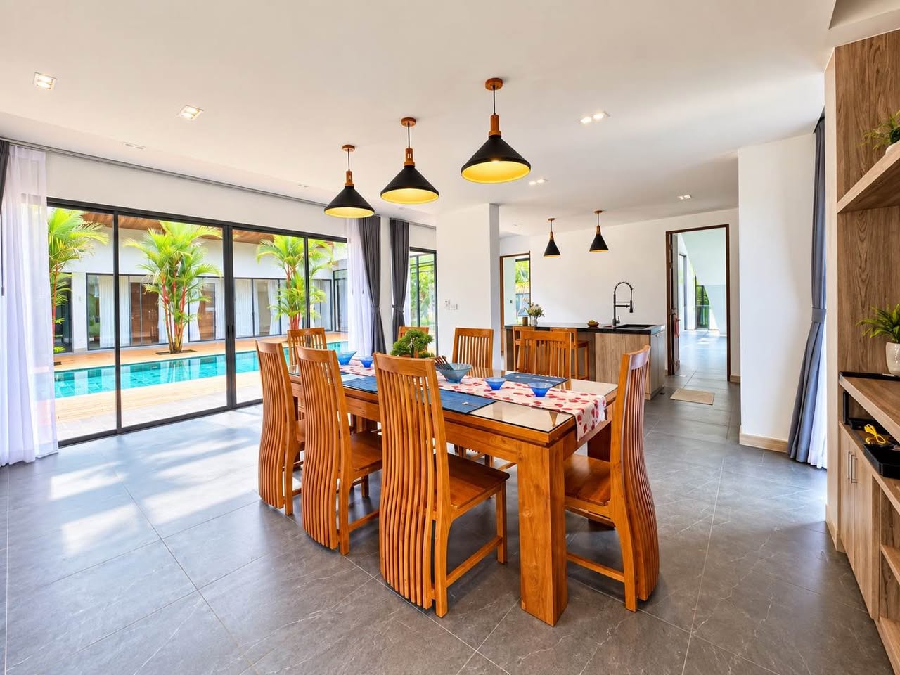 4BR villa for sale in Kathu — photo 4