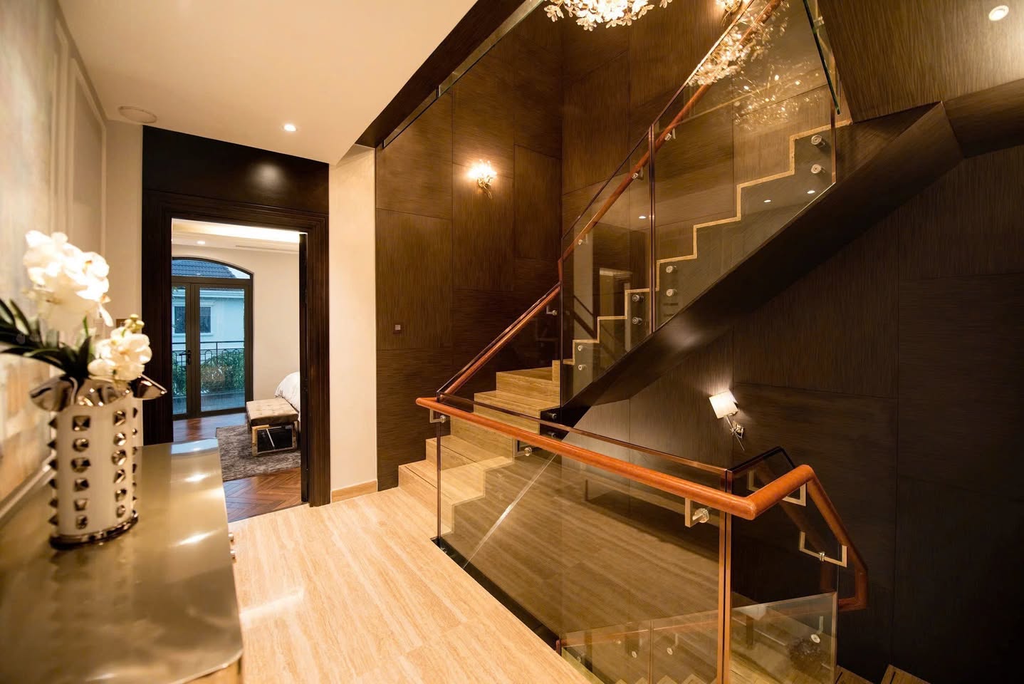 5BR villa in District 2 — photo 3