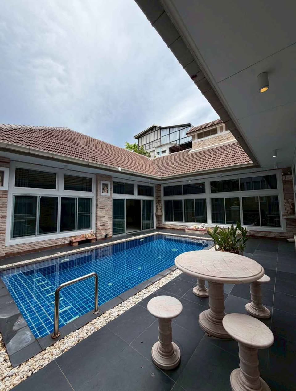 5BR villa in Pratumnak — photo 2