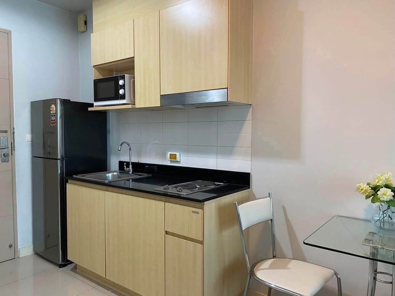 1BR apartment in Huai Khwang — photo 5