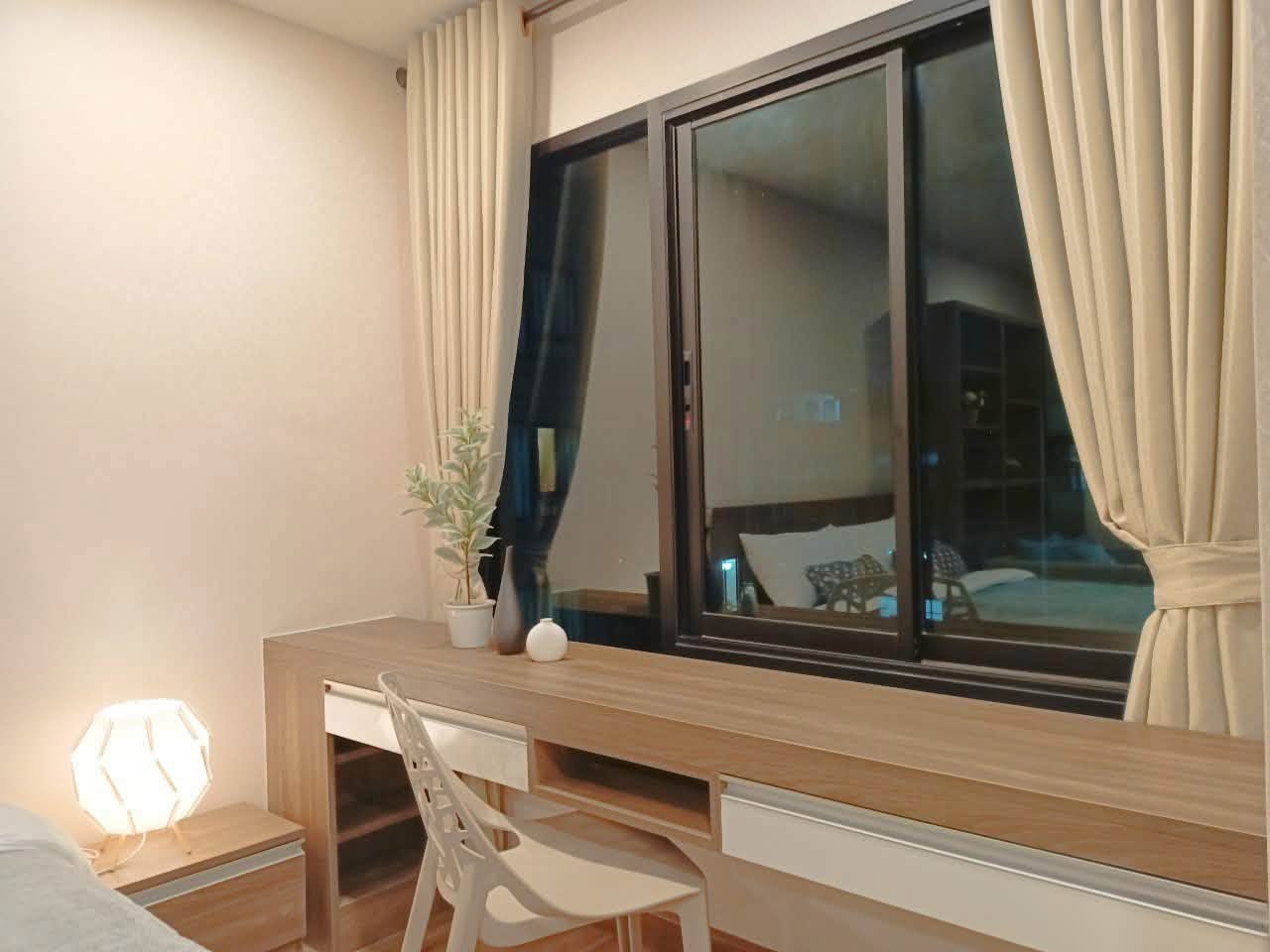 Studio condo in MRT Phaya Thai — photo 4