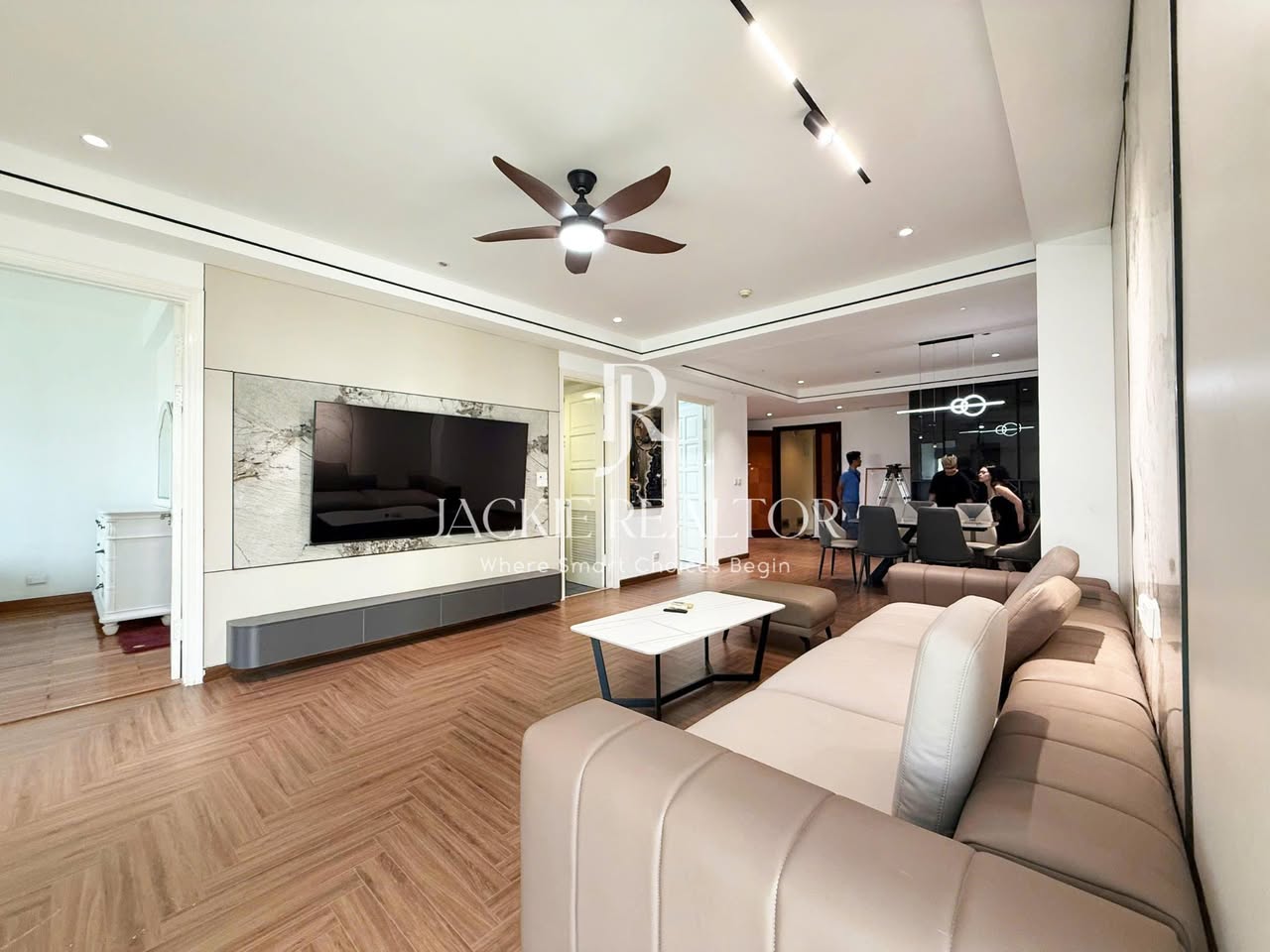3BR apartment in Tay Ho — photo 3