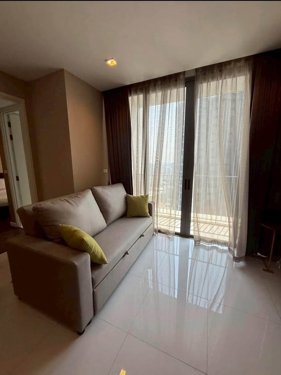 2BR condo in Sathorn — photo 2