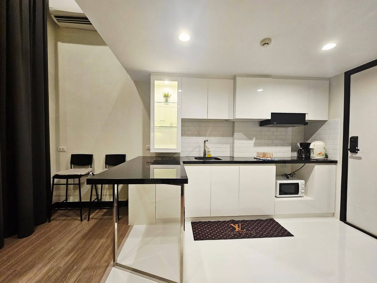 1BR duplex for sale in Sukhumvit — photo 5