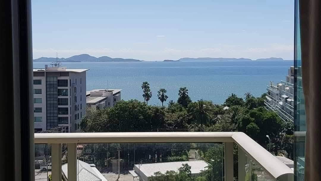 Studio condo in Wongamat — photo 3