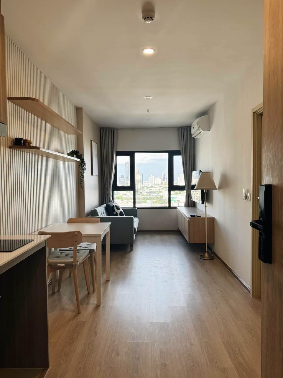 1BR condo in Asok — photo 2