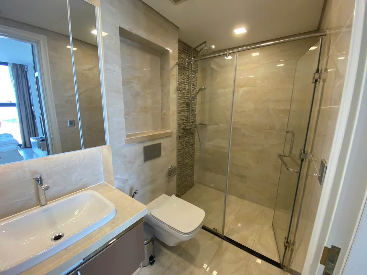 2BR apartment in District 7 — photo 2
