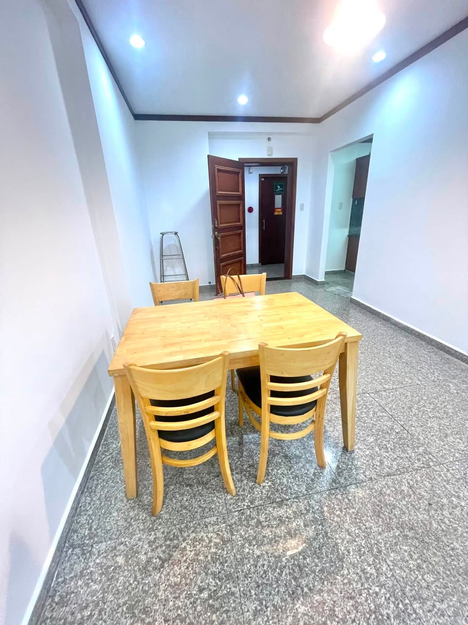 2BR apartment in District 7 — photo 2