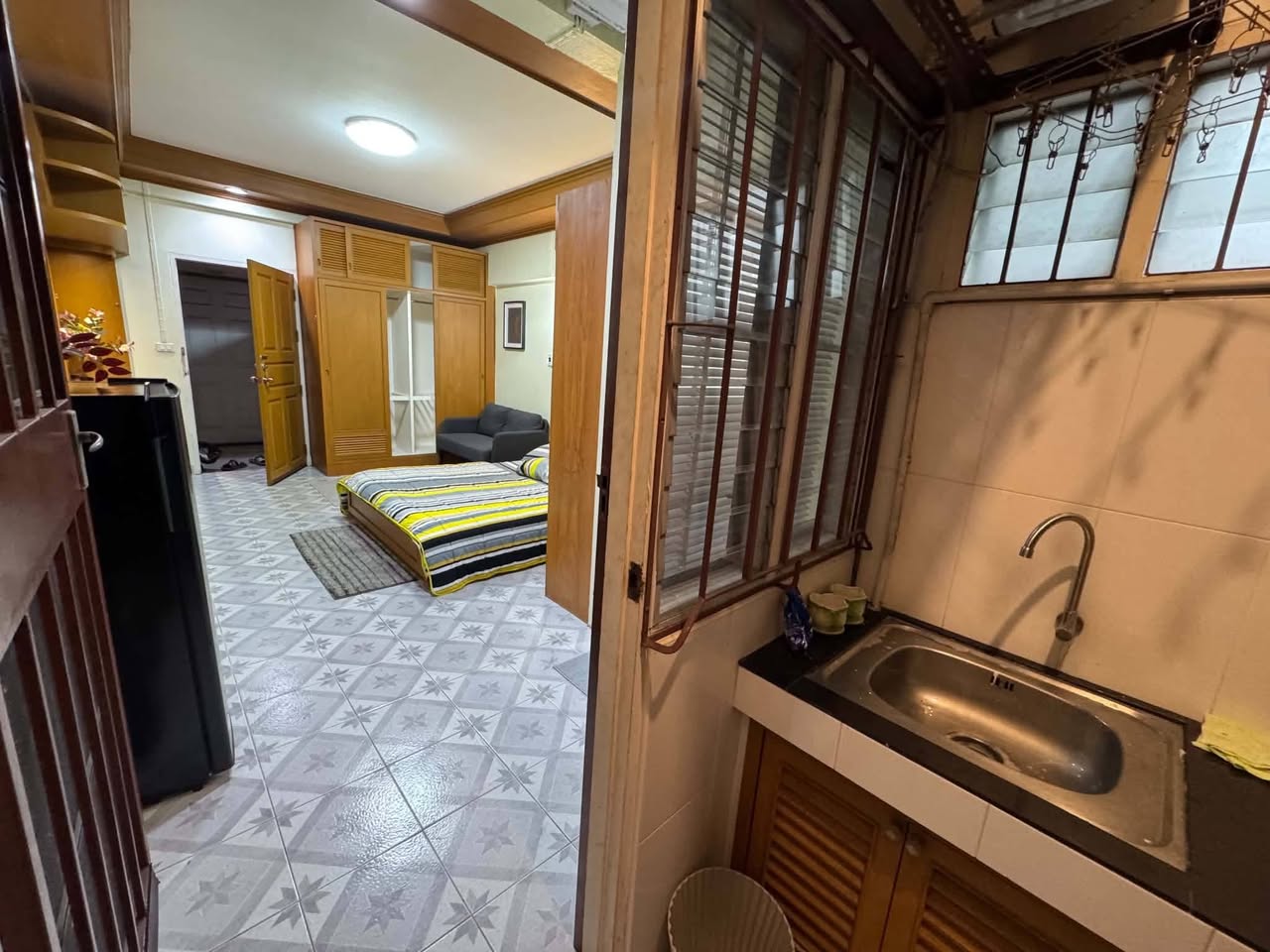 1BR condo in Sukhumvit — photo 2