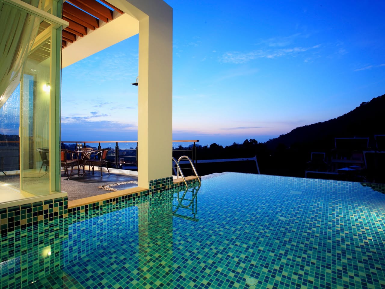 4BR villa in Kata — photo 5