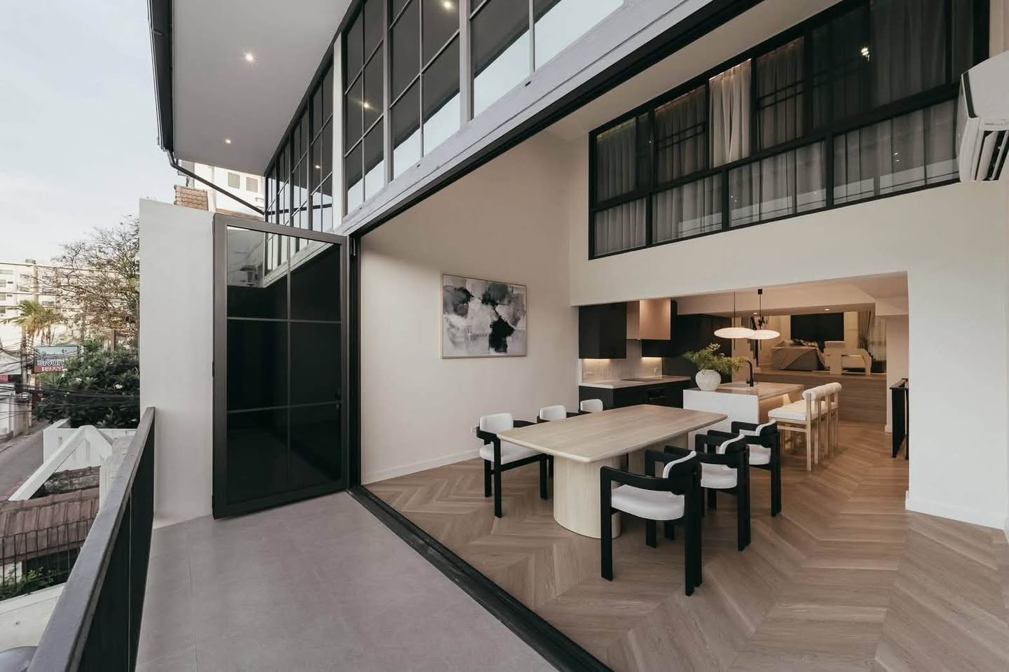 5BR property for sale in Ekkamai — photo 4