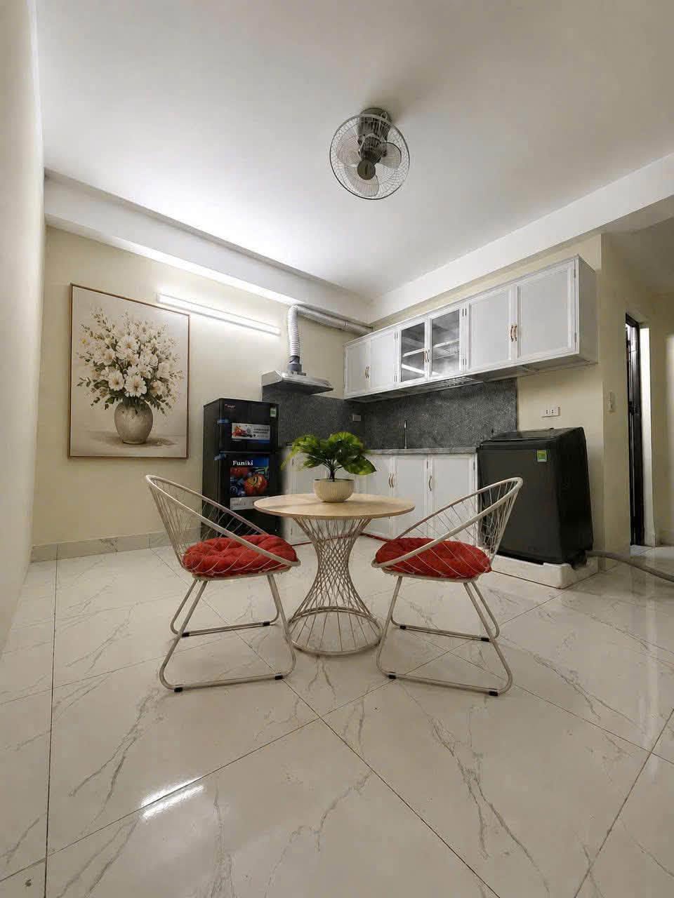 2BR apartment in Tay Ho — photo 3