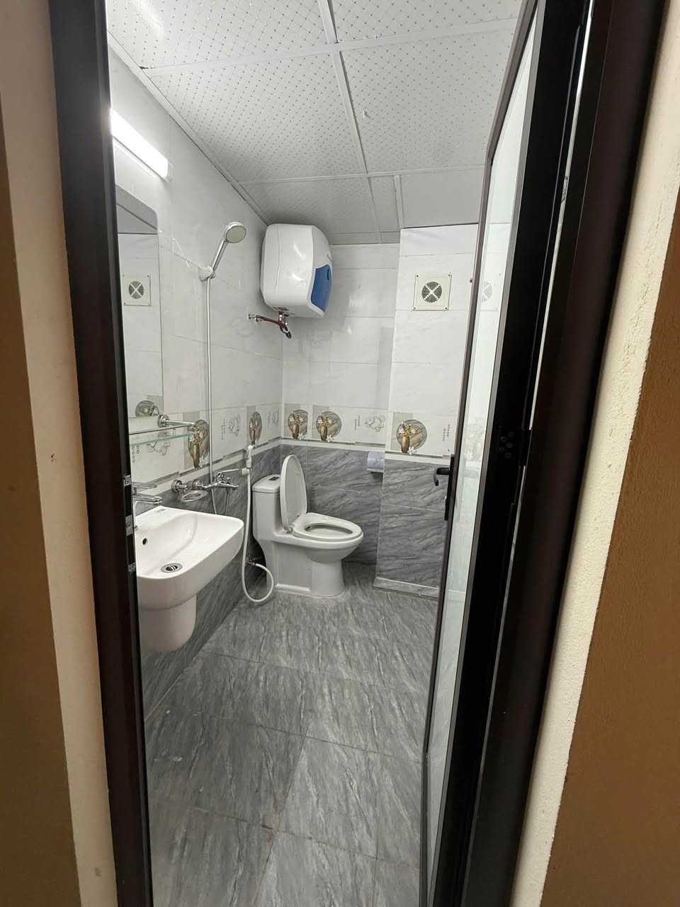 2BR apartment in Tay Ho — photo 4