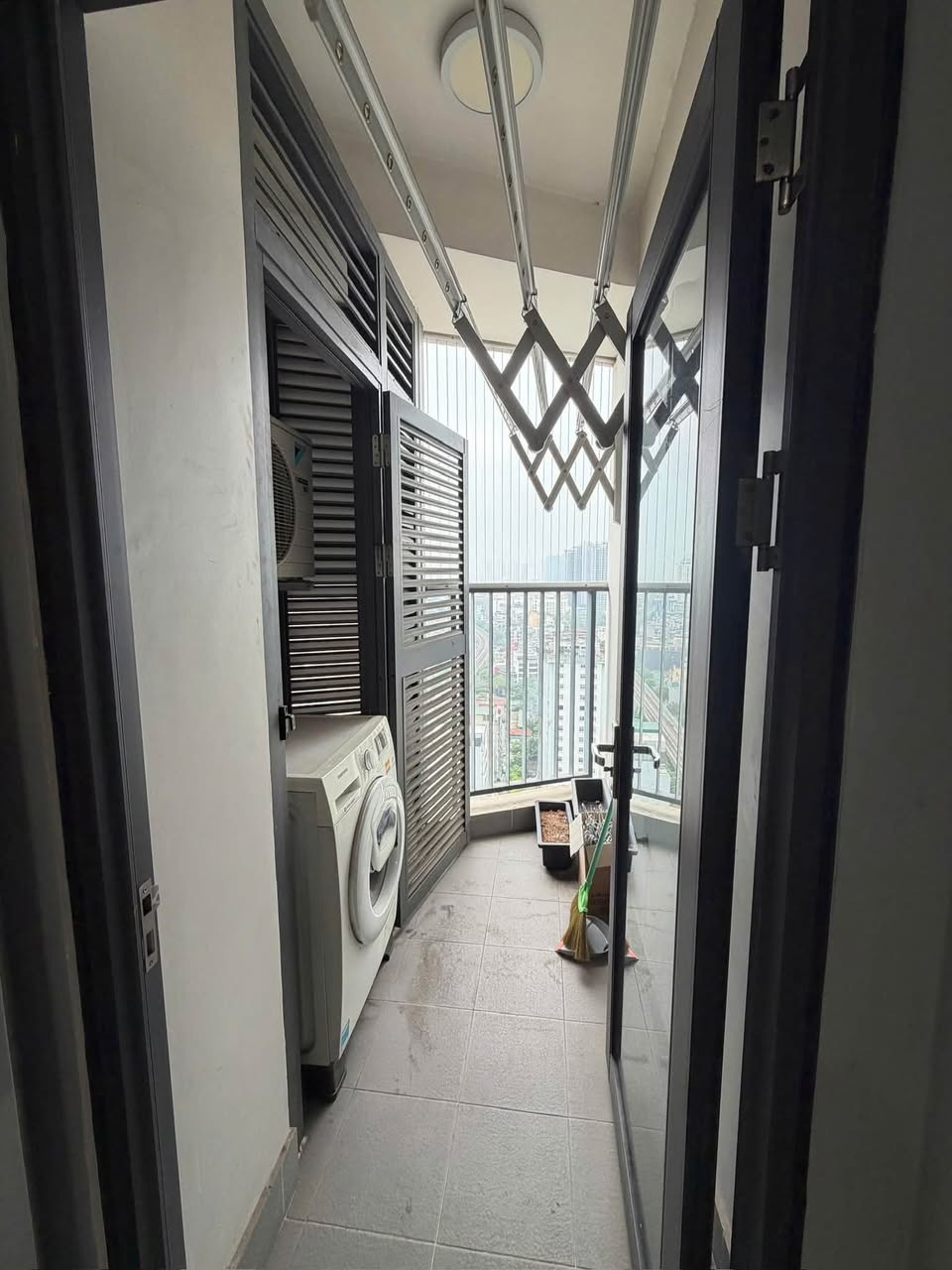 2BR apartment in Cau Giay — photo 3