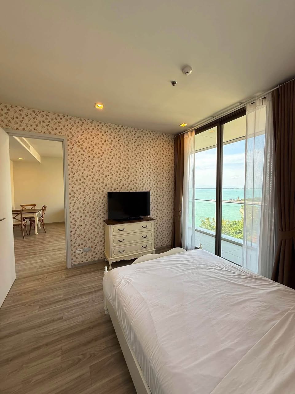 1BR condo in Wongamat — photo 4