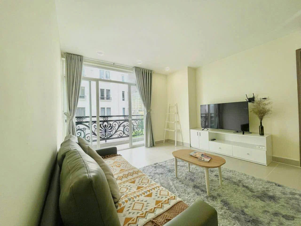 2BR apartment in District 2 — photo 2