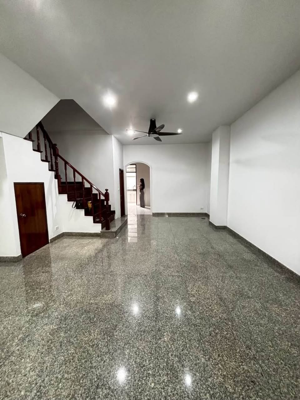 4BR rental in Nana — photo 3