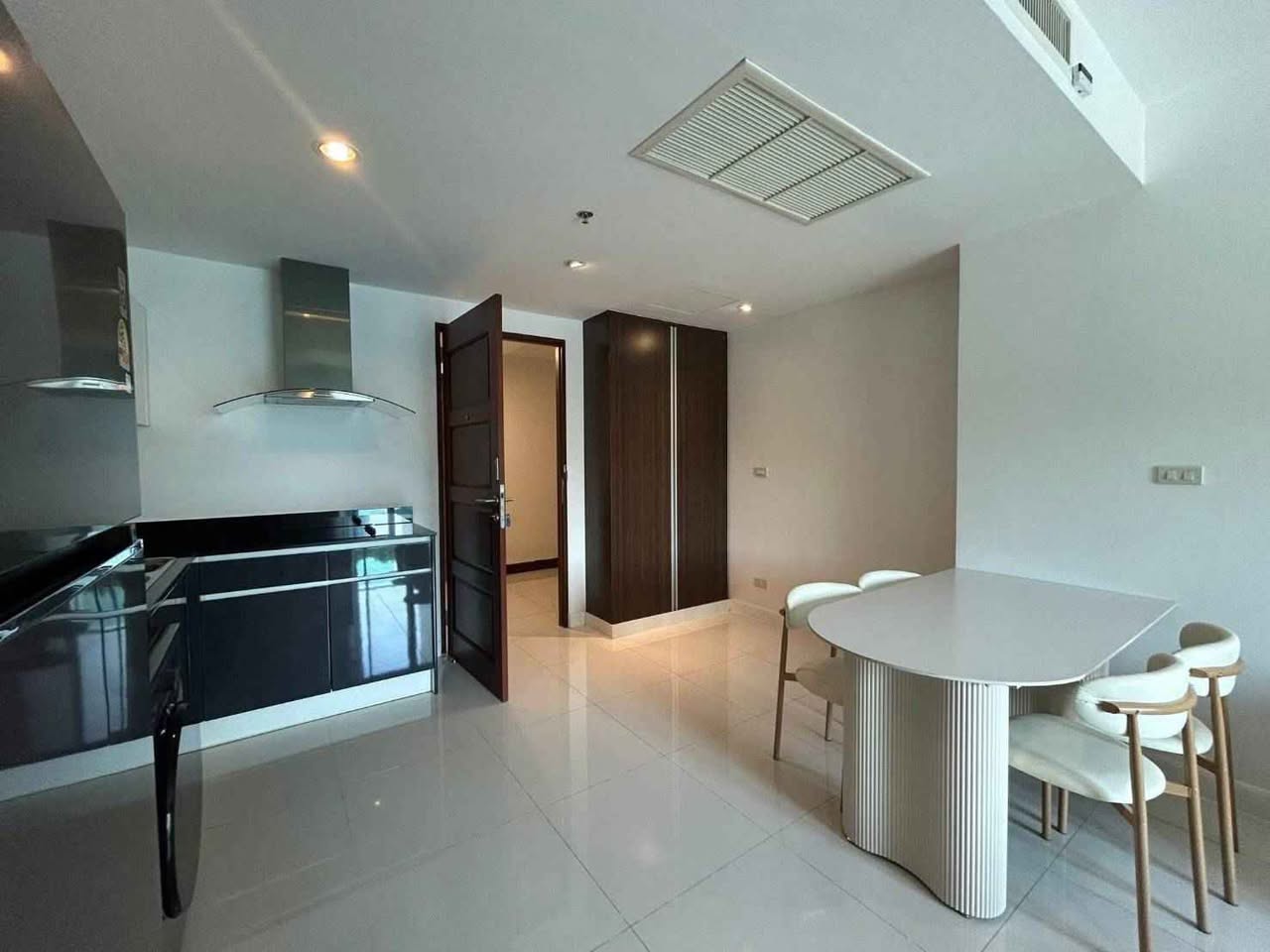 2BR condo in Central Pattaya — photo 4