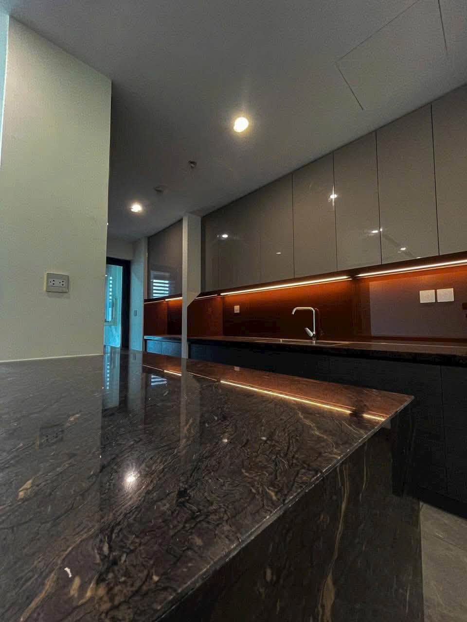 2BR apartment in District 7 — photo 2