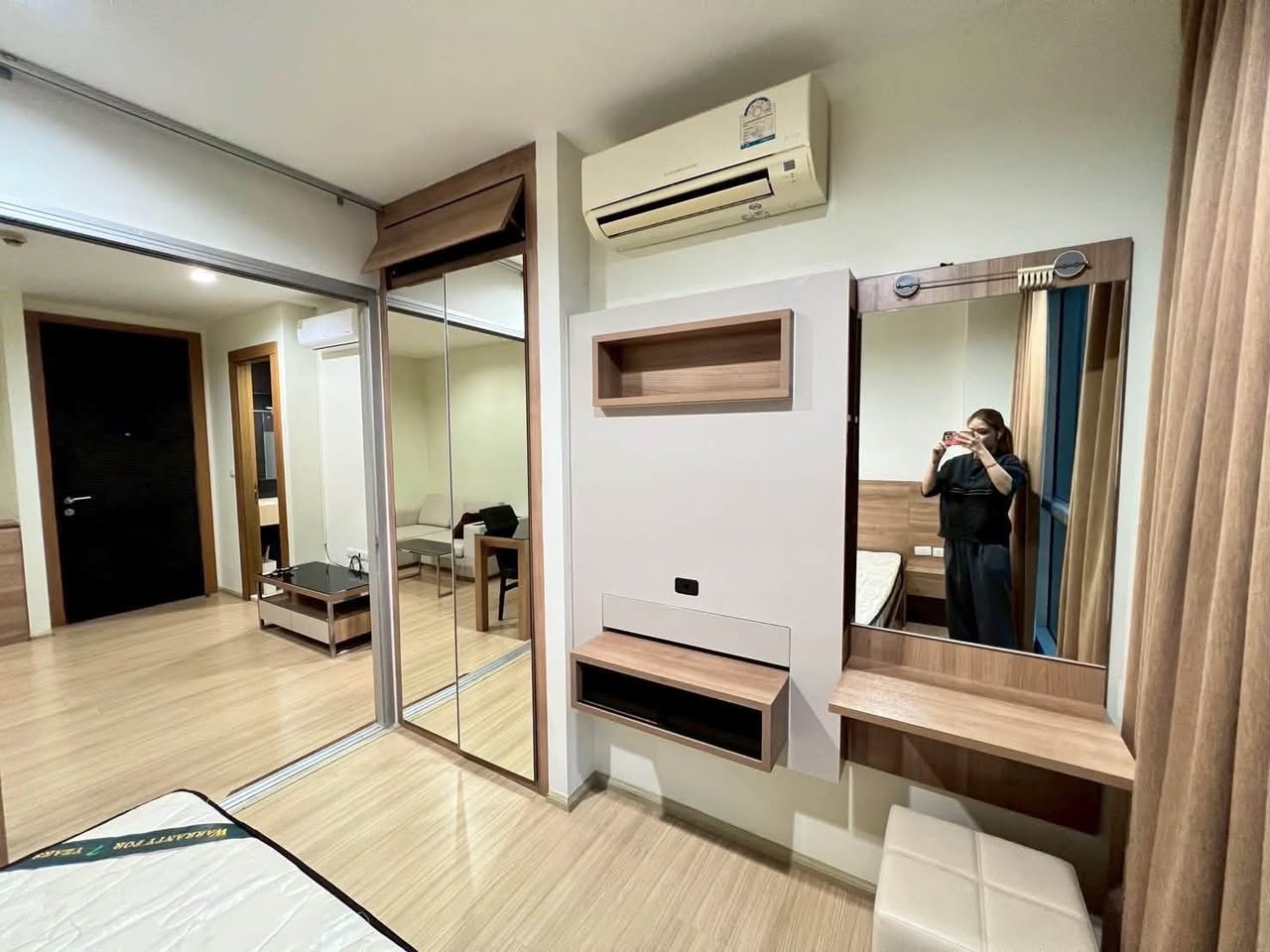 1BR condo in Huai Khwang — photo 4
