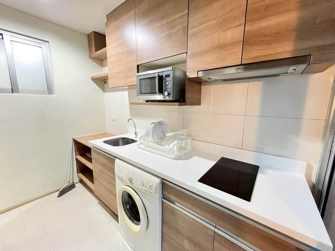 1BR condo in Huai Khwang — photo 5