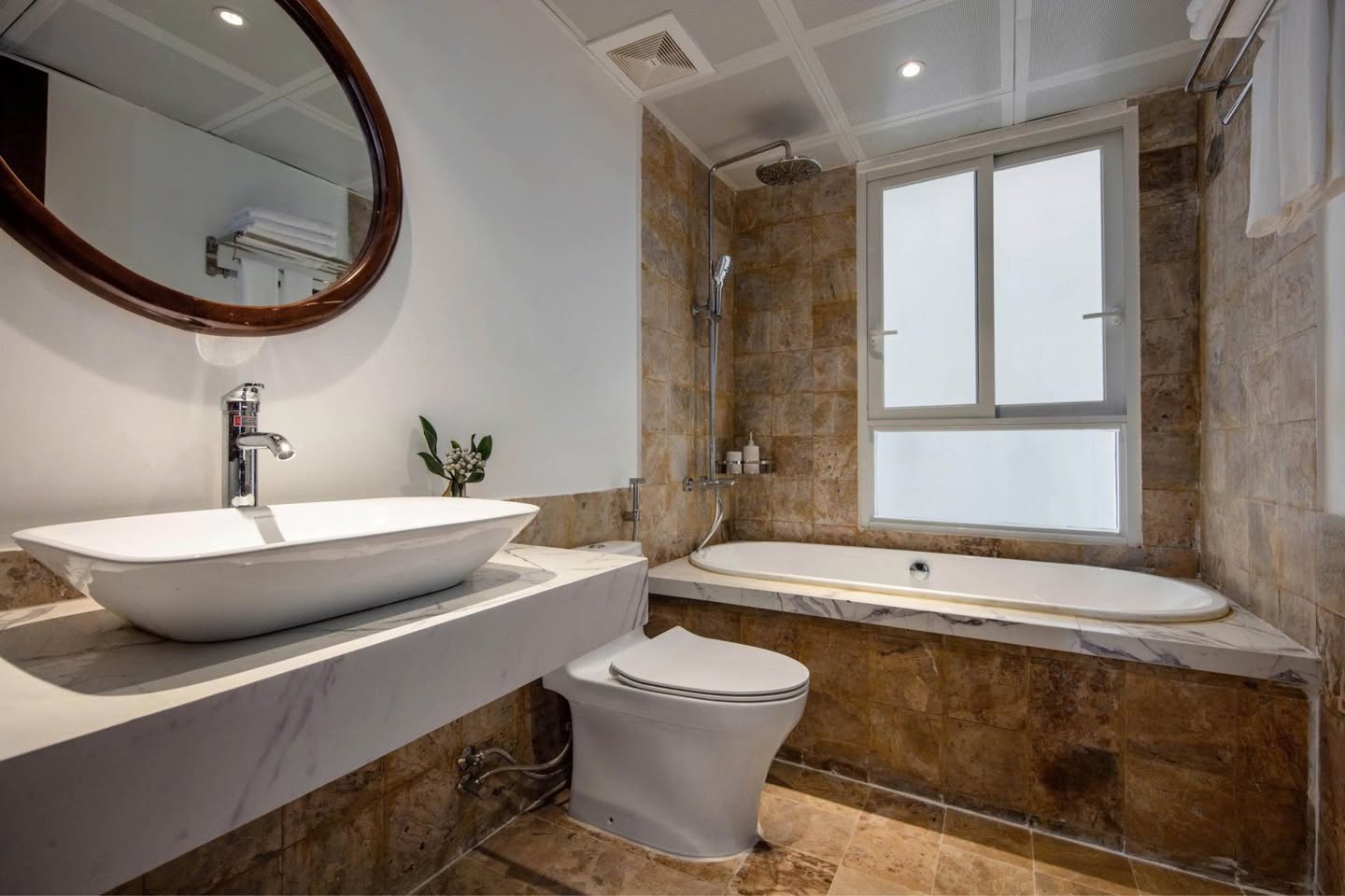 3BR apartment in Tay Ho — photo 3