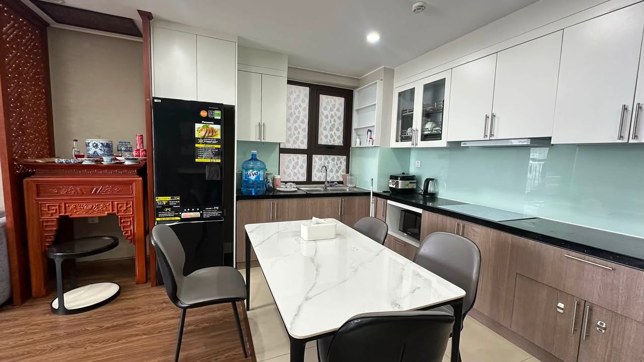 2BR apartment in Tay Ho — photo 2