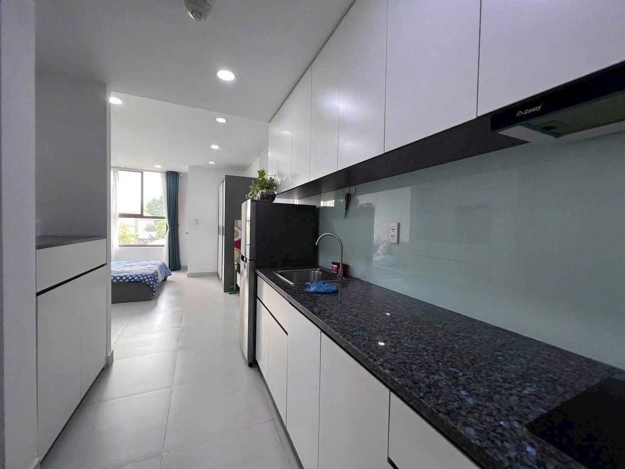 1BR apartment in Phu Nhuan — photo 2