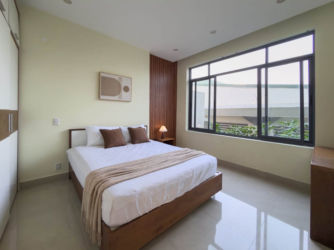 2BR apartment in My An — photo 4