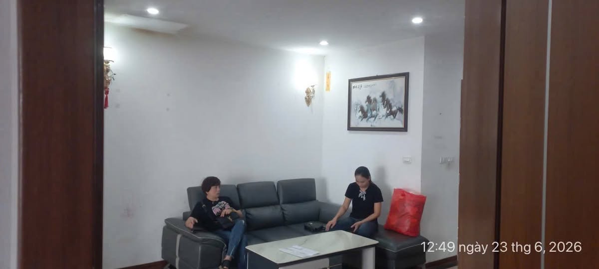 2BR apartment in Hai Ba Trung — photo 3