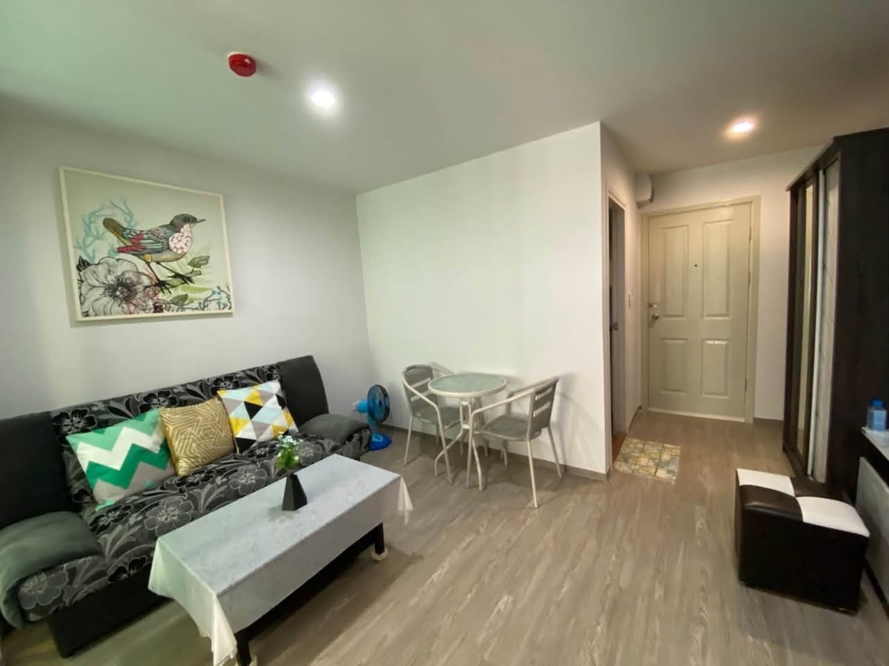 room in Regent — photo 5