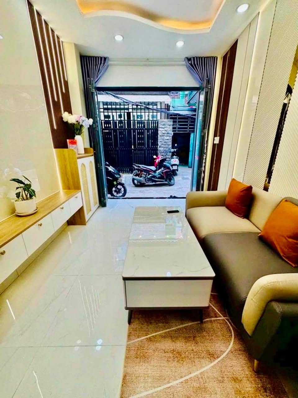 2BR house in District 3 — photo 3