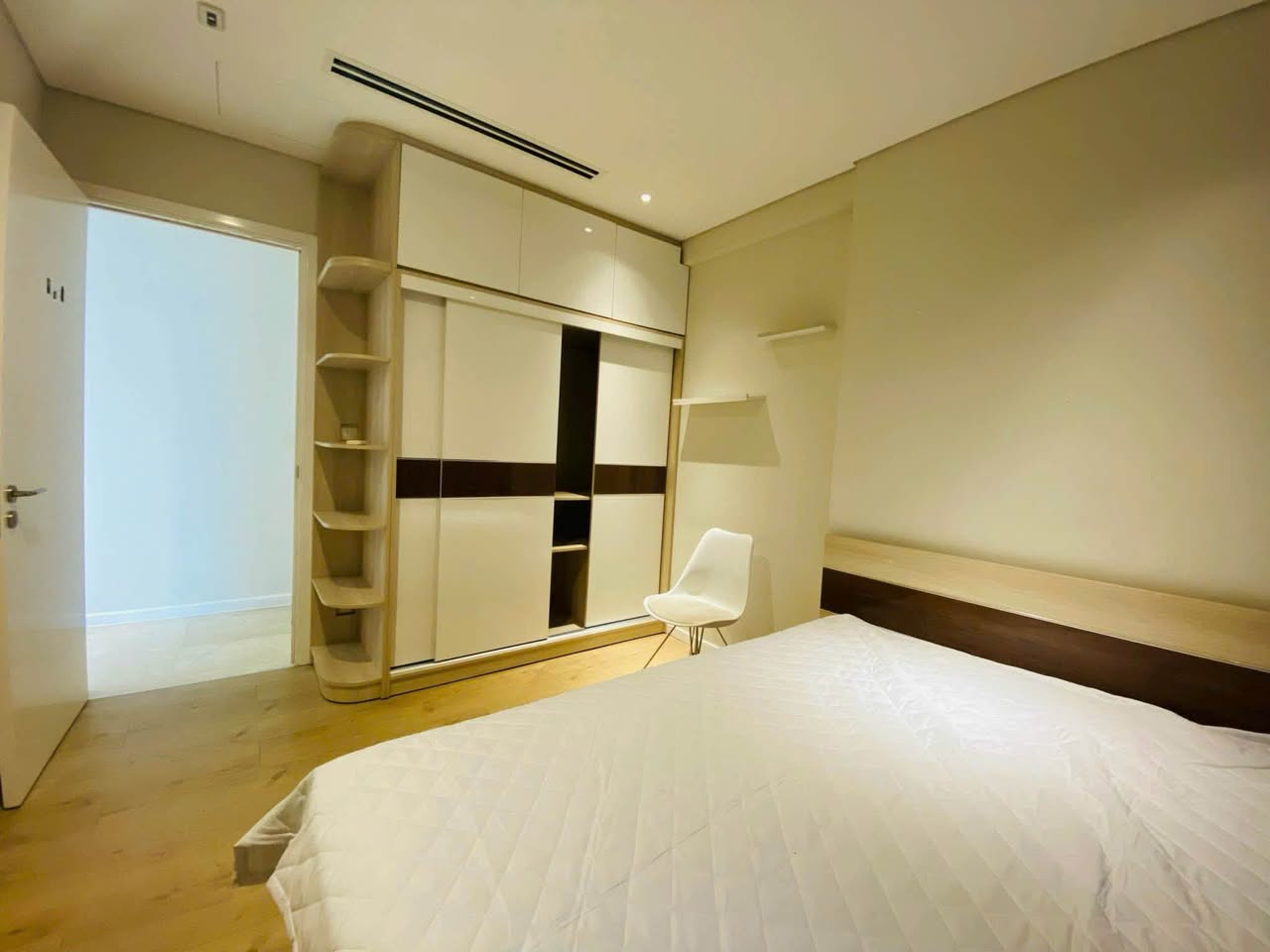 2BR apartment in District 2 — photo 2