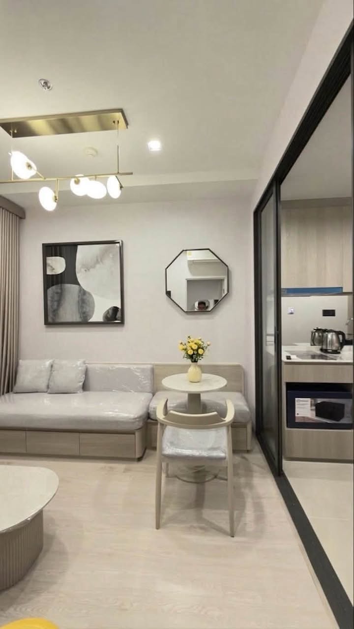 1BR condo in Sathorn — photo 2
