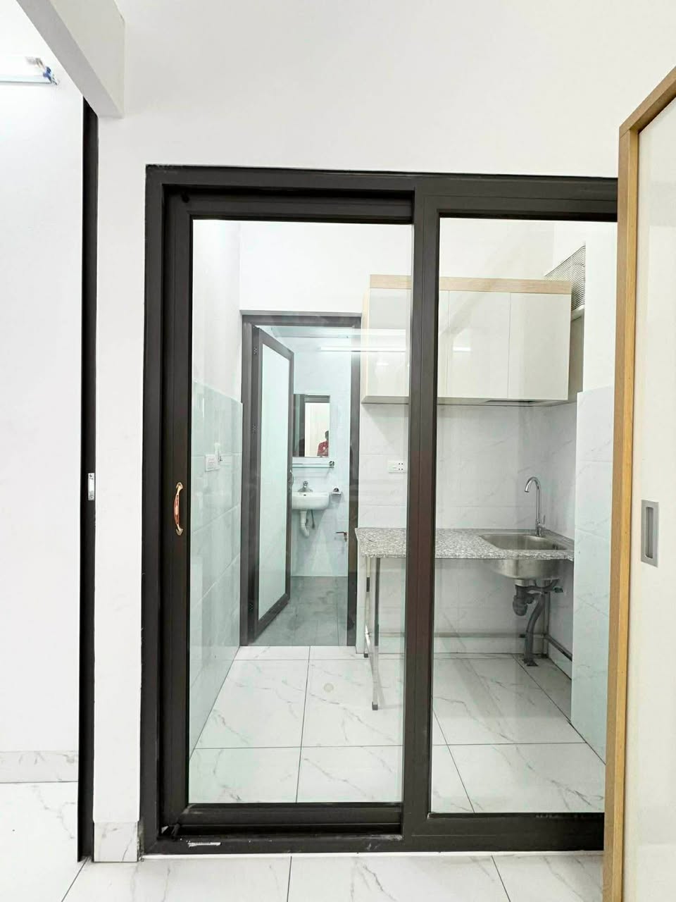Studio apartment in Tay Ho — photo 2
