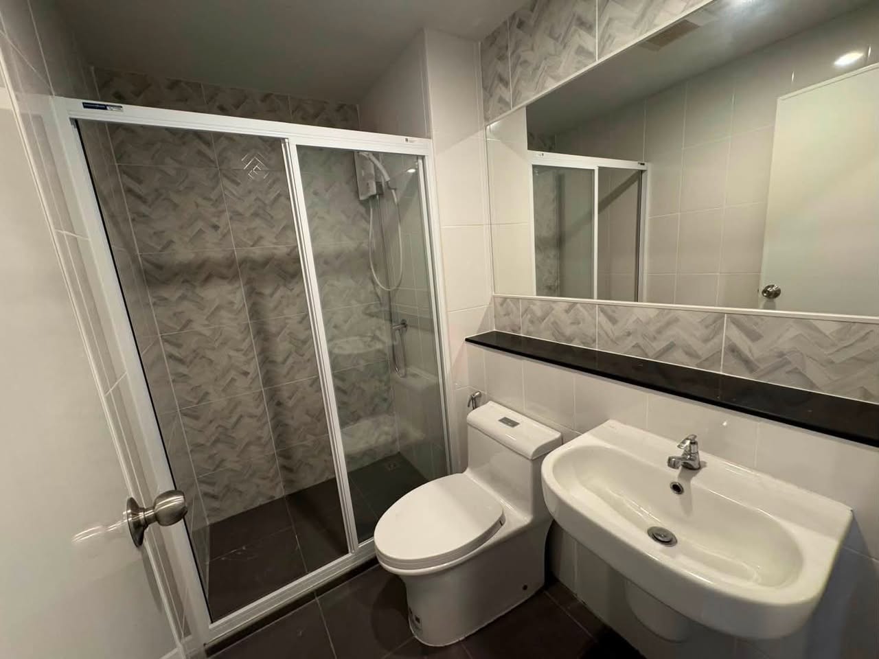 condo in Bang Na — photo 4